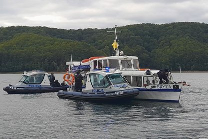 Służby ratunkowe prowadziły ćwiczenia nad Jeziorem Solińskim