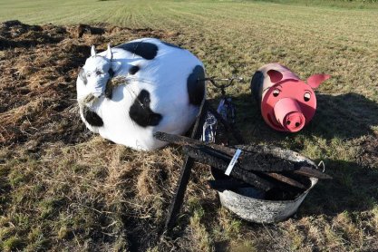 Spalili słomiane dekoracje w Niwiskach. Wpadli w ręce policji