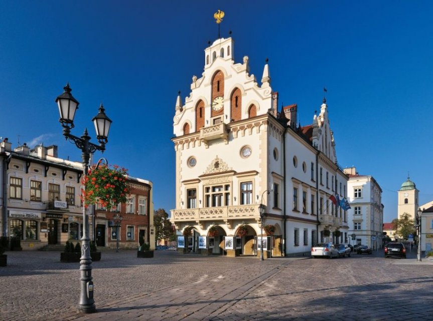 Stypendia dla uczniów podkarpackich szkół Stypendia dla uczniów podkarpackich szkół