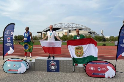 Trzy złote medale mistrzostw świata strażaka z lotniska w Jasionce