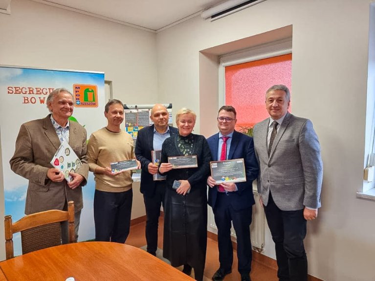 V edycja konkursu "Segreguję bo warto" zakończona. V edycja konkursu "Segreguję bo warto" zakończona.
