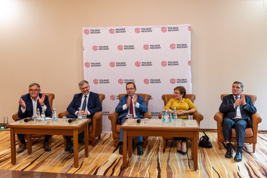 Woźniak: kryzys energetyczny uderzy w samorządy; Ortyl: trzeba być gotowym na malejący strumień funduszy UE Woźniak: kryzys energetyczny uderzy w samorządy; Ortyl: trzeba być gotowym na malejący strumień funduszy UE
