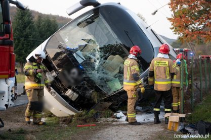 Wypadek autokaru w Grabownicy Starzeńskiej