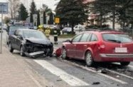 Wypadek w Tyczynie. Zderzenie trzech pojazdów