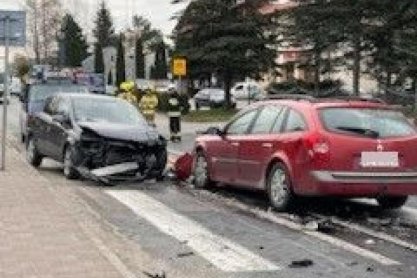 Wypadek w Tyczynie. Zderzenie trzech pojazdów