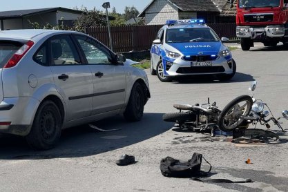 Zderzenie samochodu z motorowerem