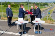 Jarosław Kaczyński na podpisaniu listu intencyjnego w sprawie budowy DK97
