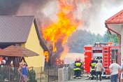 Pożar budynków gospodarczych w Kozodrzy