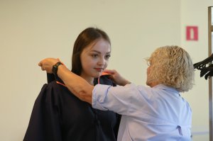 Pierwsi absolwenci kryminologii w WSPiA odebrali dyplomy ukończenia studiów
