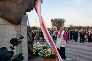 Uroczyste odsłonięcie pomnika św. Jana Pawła II w Rzeszowie
